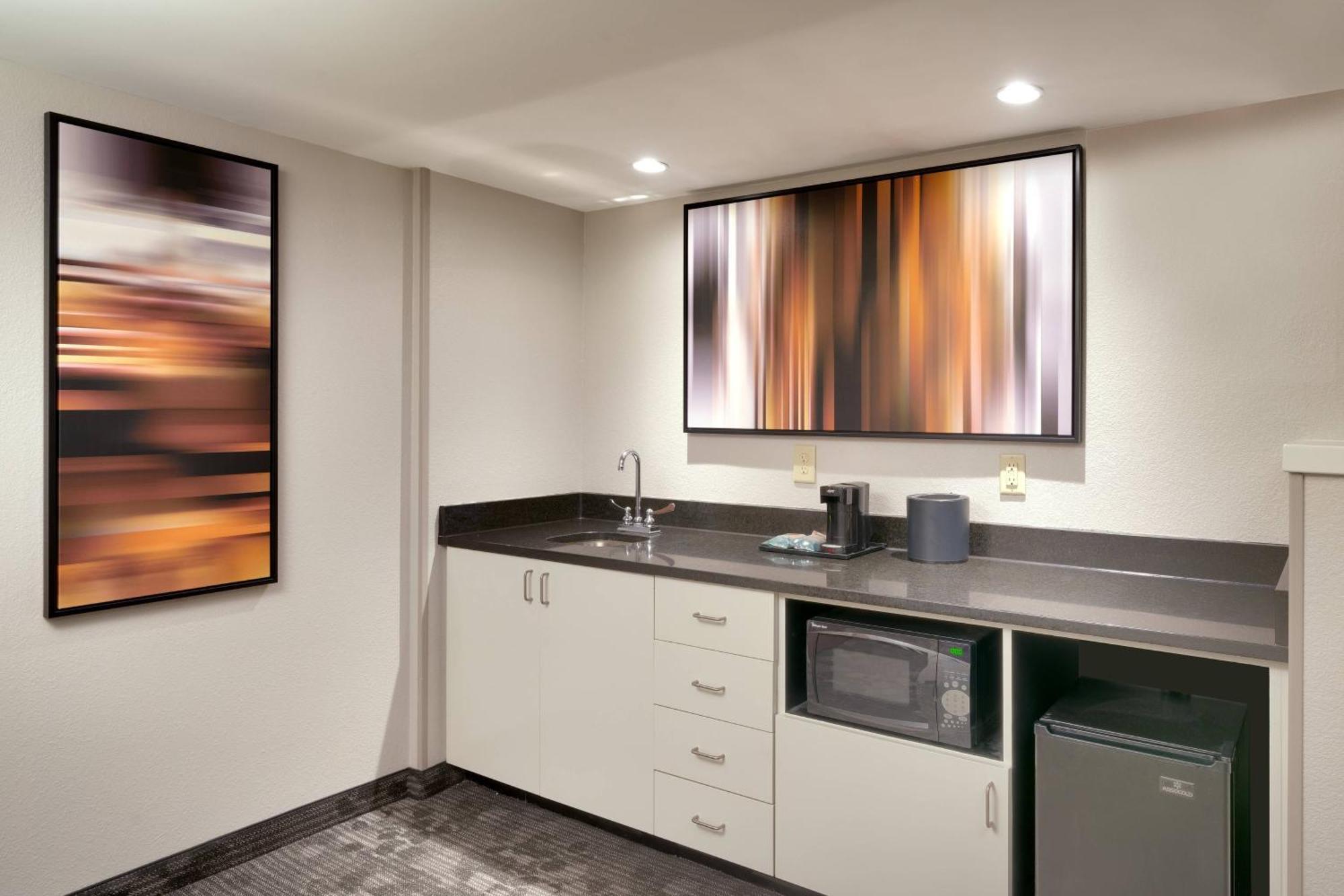 Courtyard By Marriott Charlotte Airport Loso Dış mekan fotoğraf