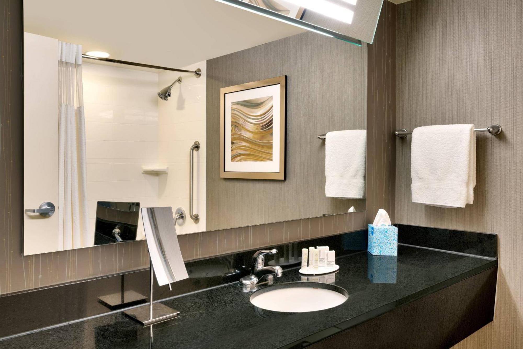Courtyard By Marriott Charlotte Airport Loso Dış mekan fotoğraf