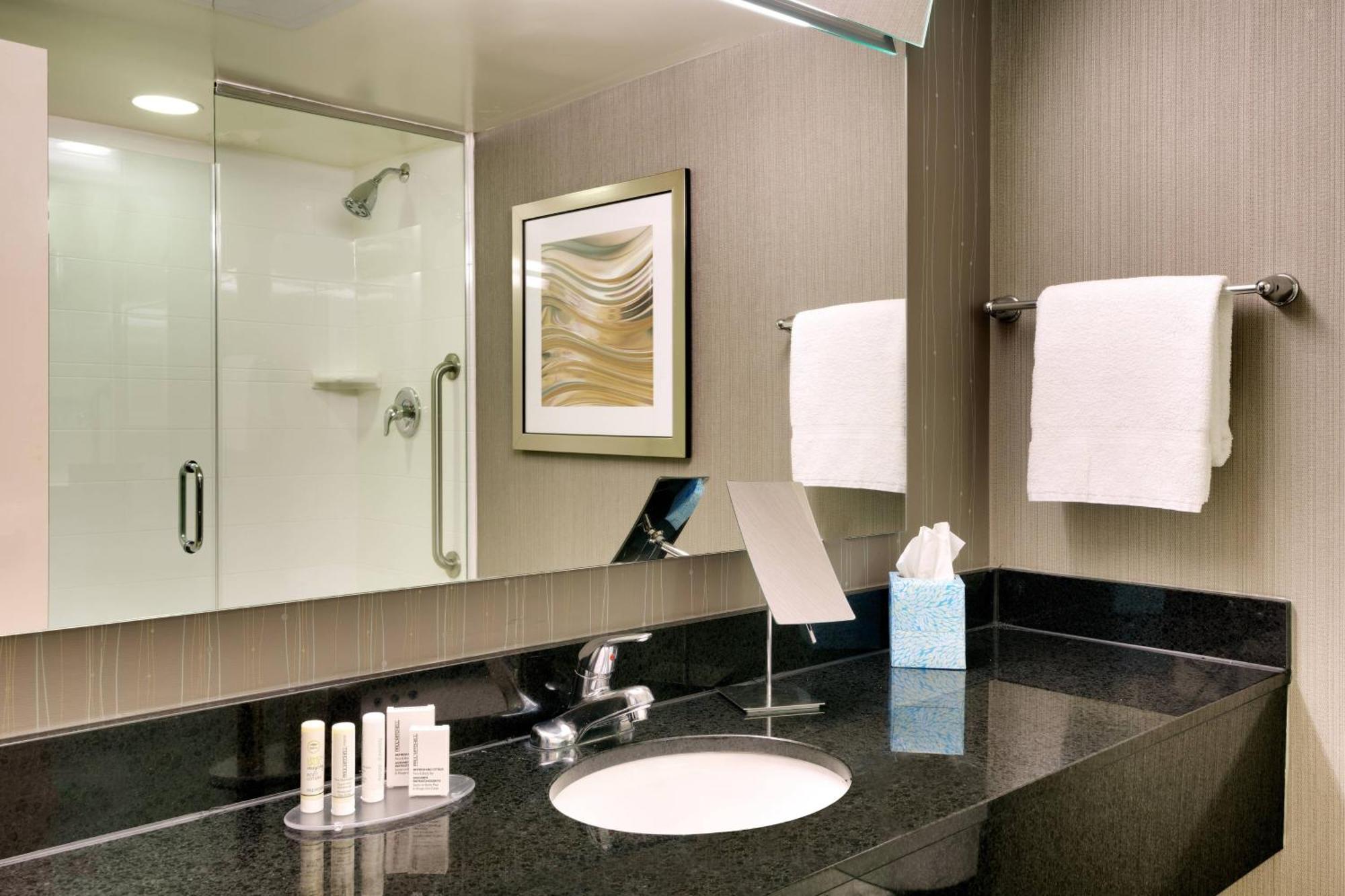 Courtyard By Marriott Charlotte Airport Loso Dış mekan fotoğraf
