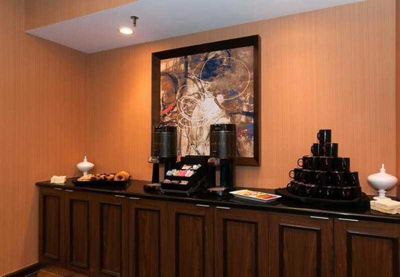 Courtyard By Marriott Charlotte Airport Loso Dış mekan fotoğraf