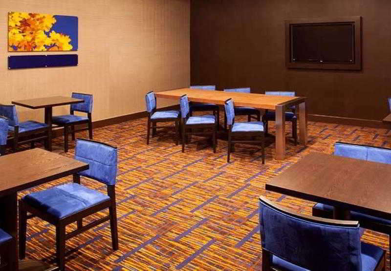 Courtyard By Marriott Charlotte Airport Loso Dış mekan fotoğraf